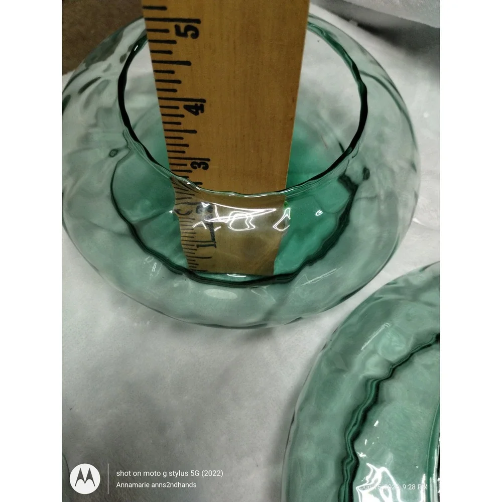 N/A green glass